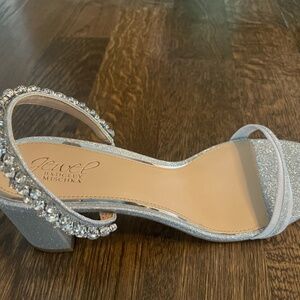 Jewel Badgley Mischka, size 8.5 party sandal